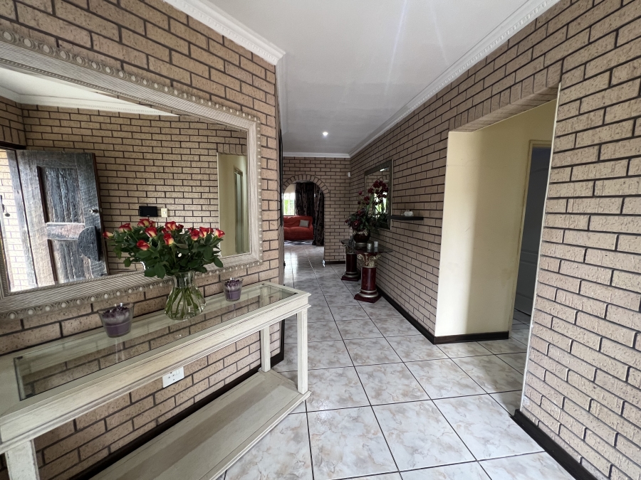 4 Bedroom Property for Sale in Blue Bend Eastern Cape